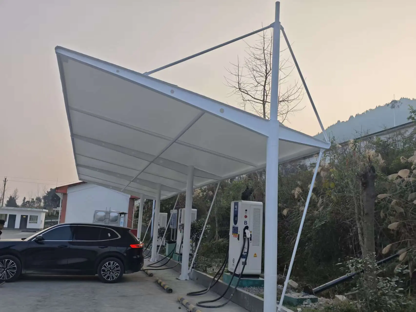 贵州万山膜结构停车棚怎么选才不踩坑?园区、小区、政府项目都该看看